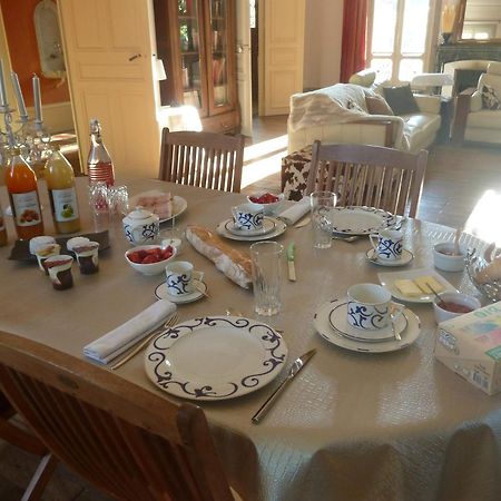 Les Palmiers Bed and Breakfast Mauves Eksteriør billede