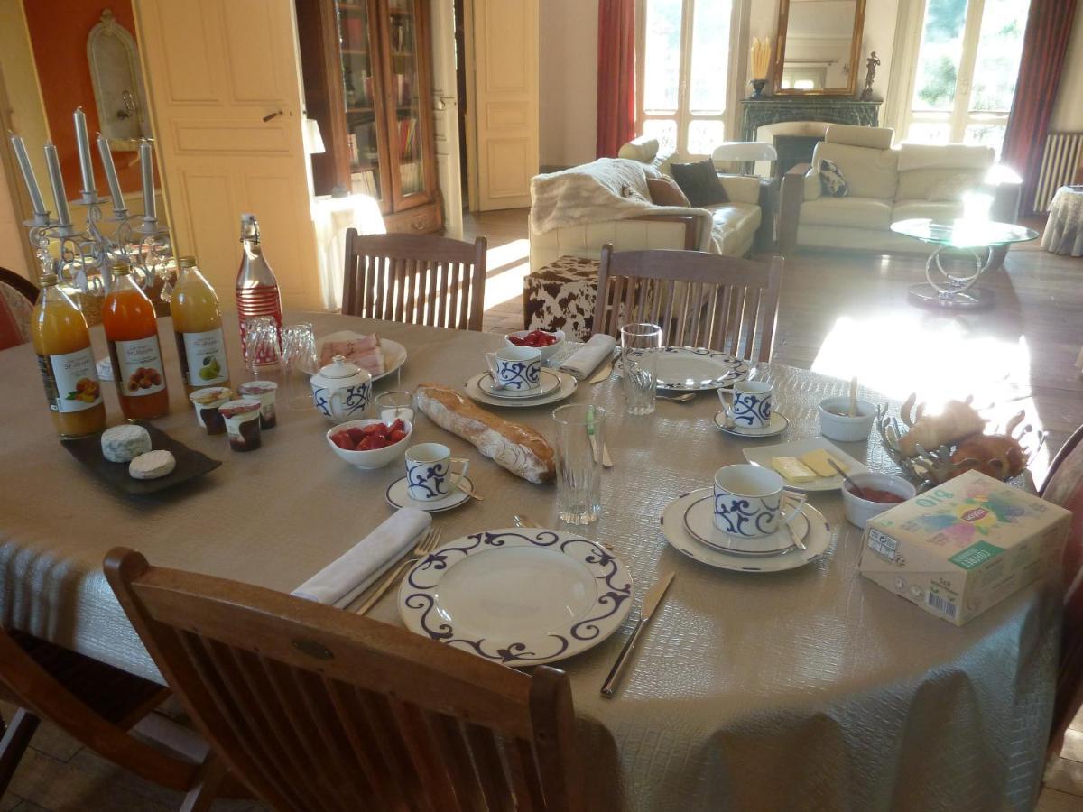 Les Palmiers Bed and Breakfast Mauves Eksteriør billede